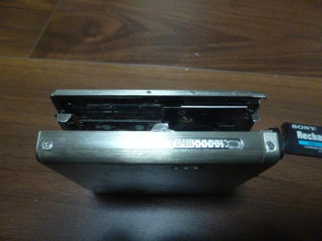 難有ジャンク　SONY　ポータブルMDレコーダー　ソニーウオークマン　充電池付き
