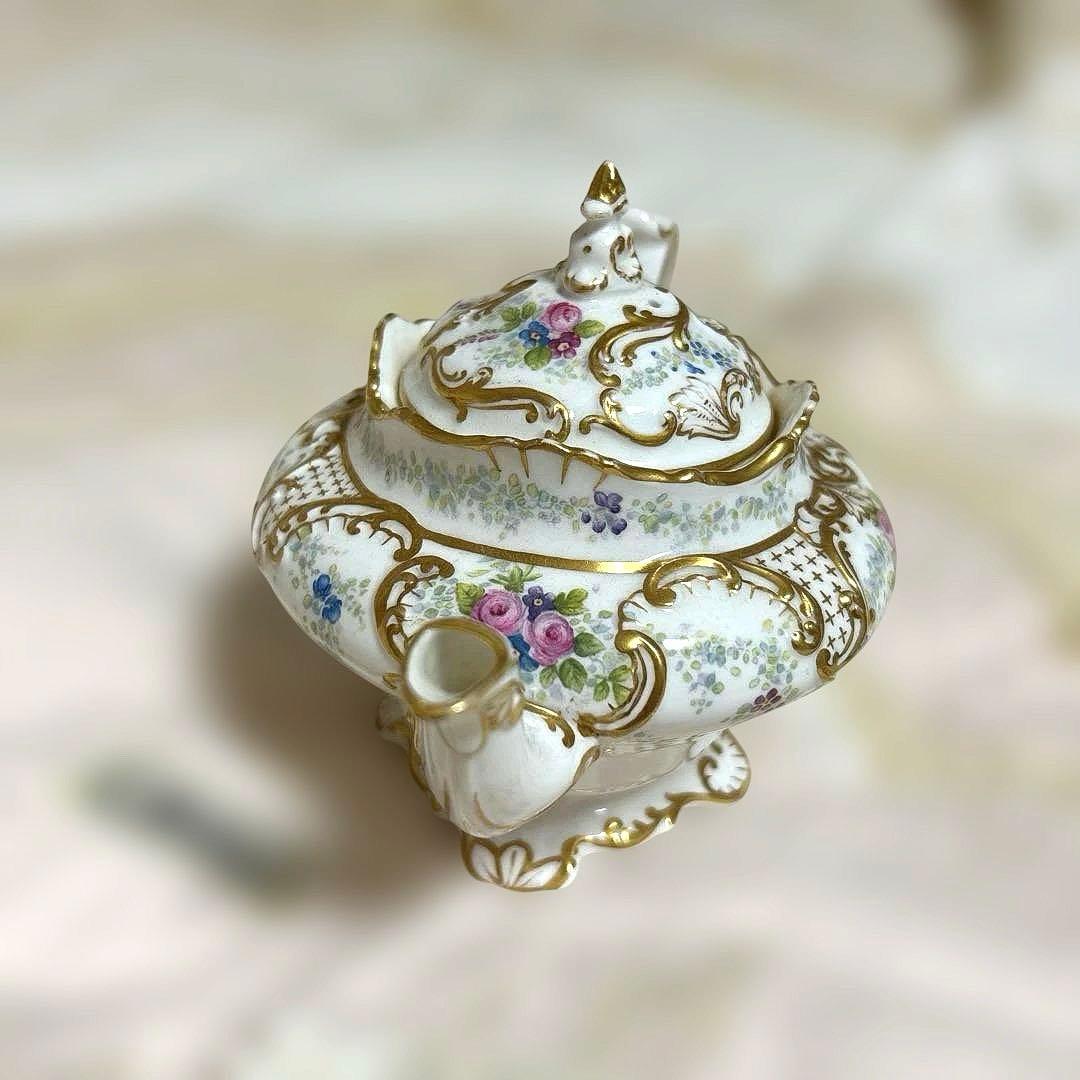 イギリス　アンティーク　ティーポット　ビクトリアン　金彩