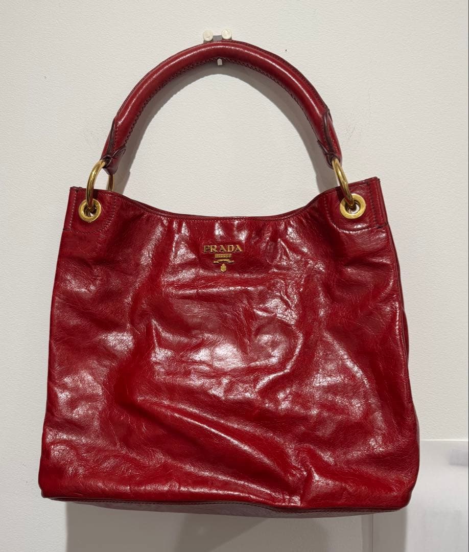 PRADA 赤 レザー ワンショルダー ホーボーバッグ