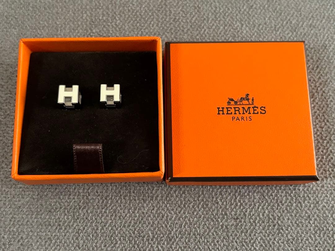 HERMES カージュドアッシュ Hキューブ ピアス