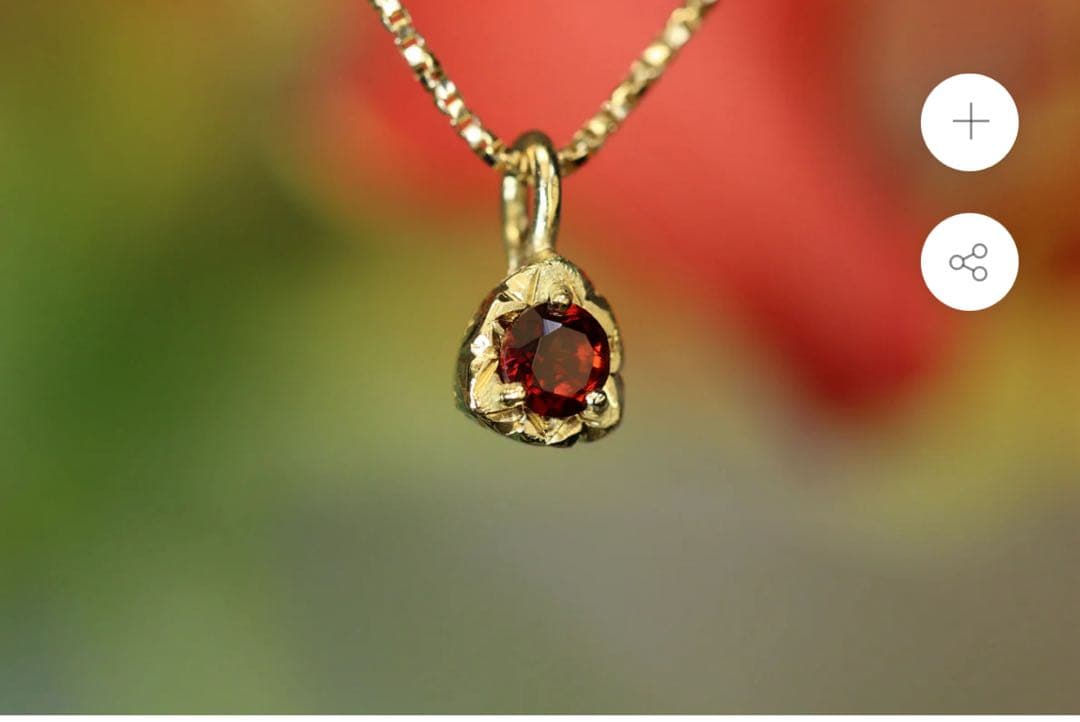 【定価の半額にしました】クアラントット18KYG ガーネット　ネックレスチャーム