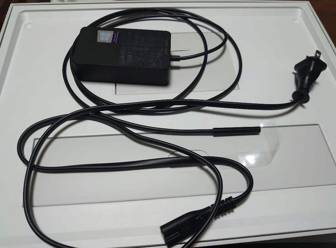 Surface Laptop4 15インチ 8GB/256GB