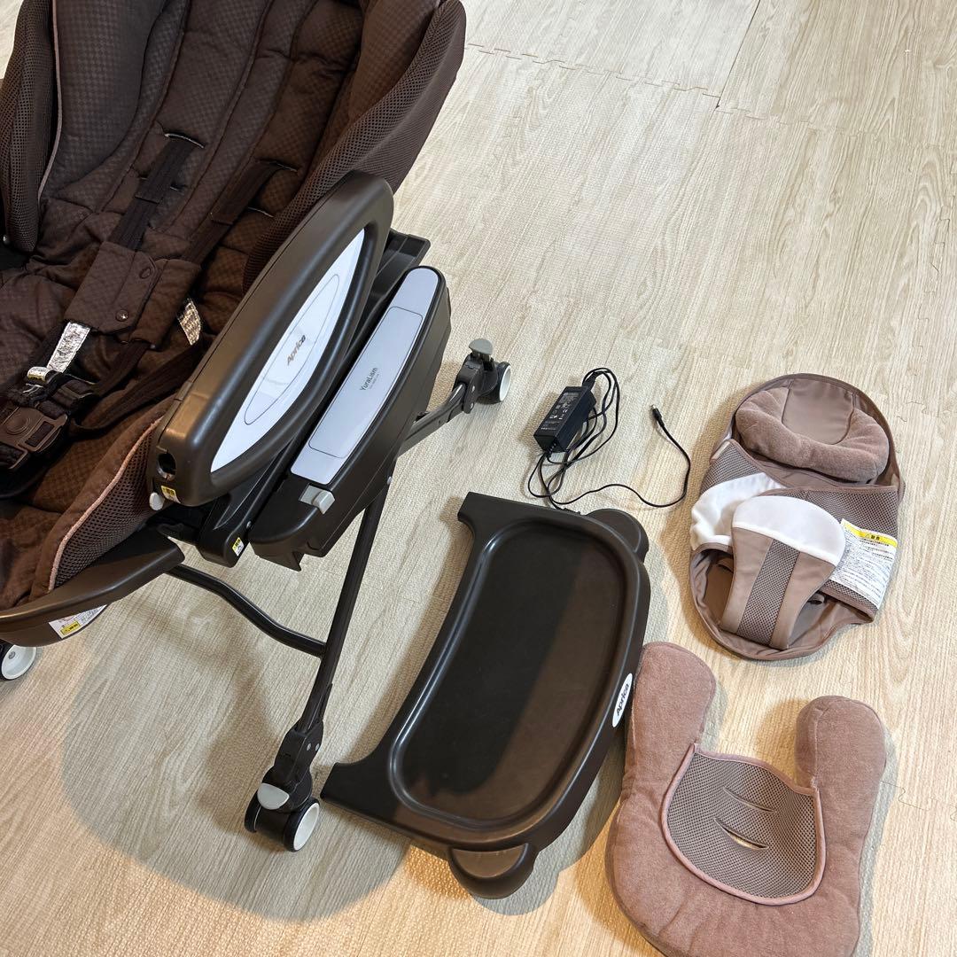 【送料込み】アップリカ　ユラリズムオートプラスdx ハイローチェア　電動