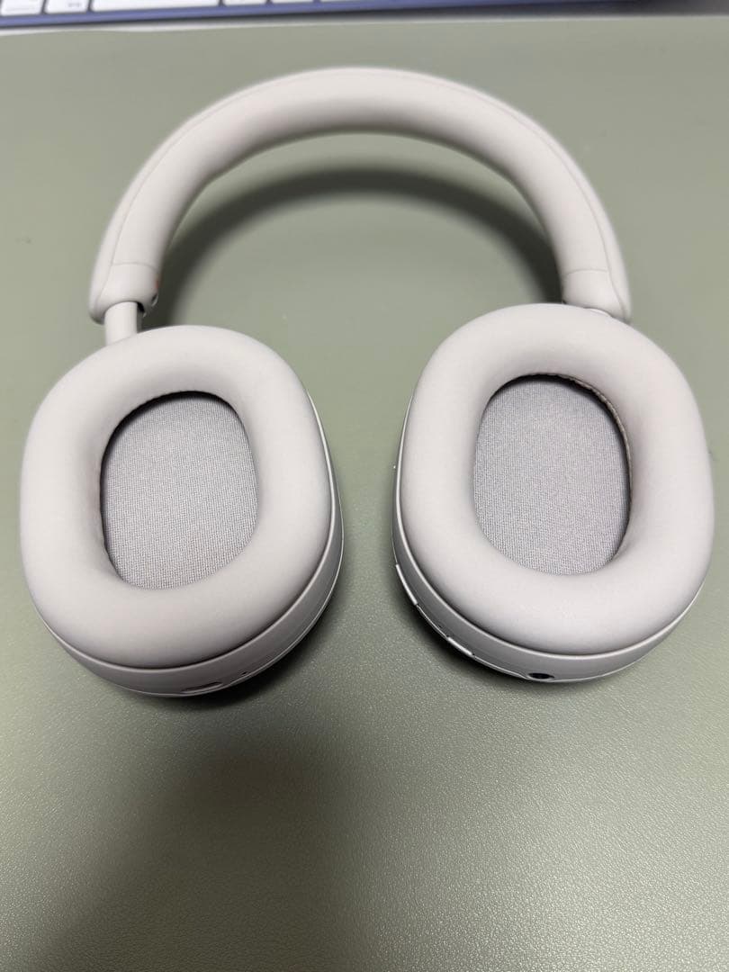 SONY WH-1000XM5 プラチナシルバー　全損1年保証書レシート原本添付