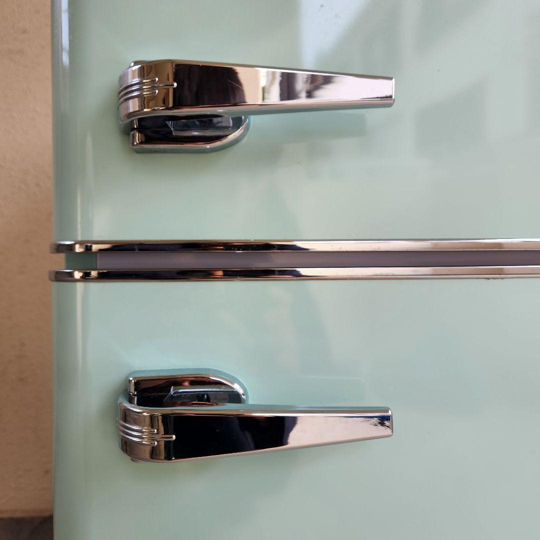 アイリス　2024年製　レトロ冷蔵庫　81L ライトグリーン