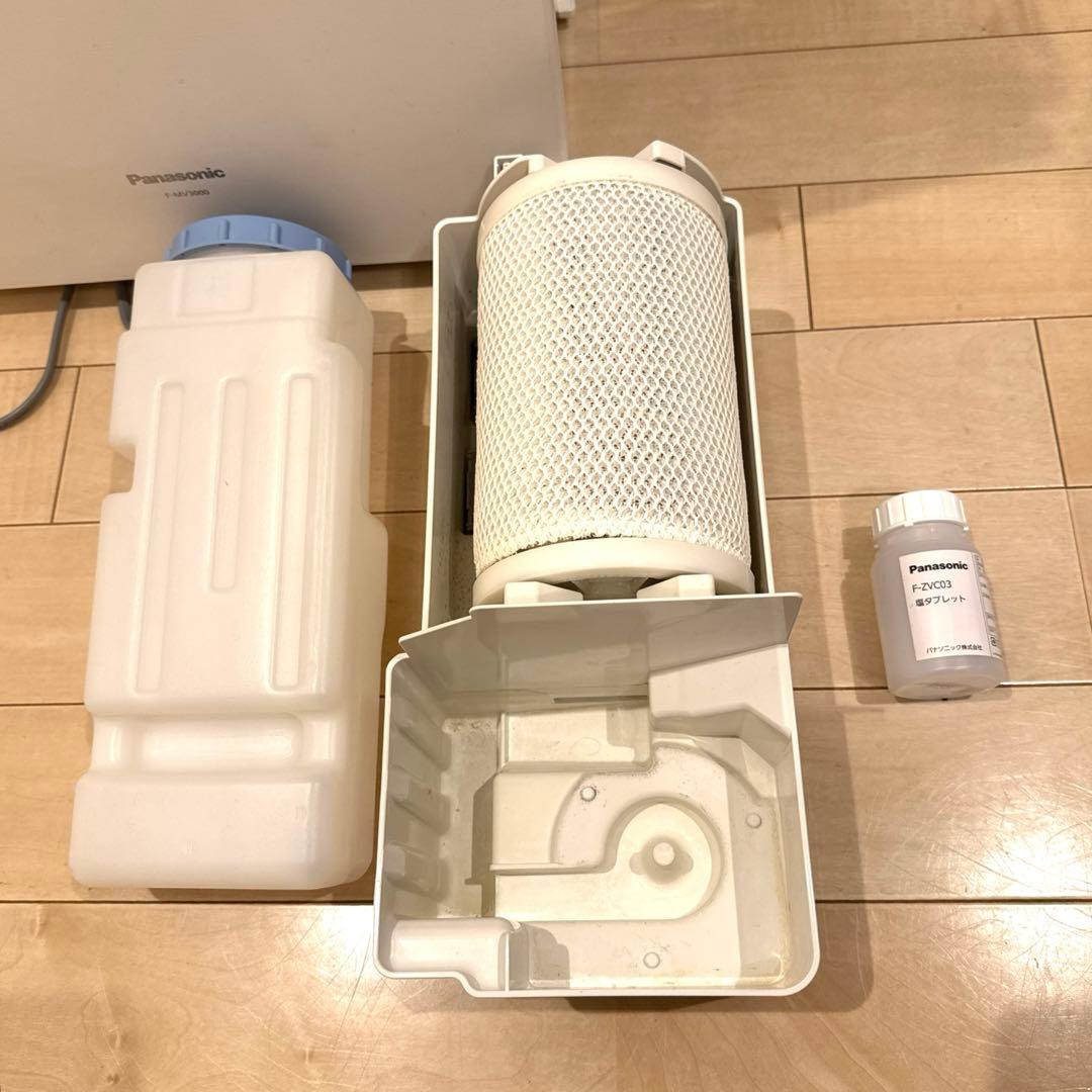 2018年製 パナソニック 空間除菌脱臭機 ジアイーノ F-MV3000