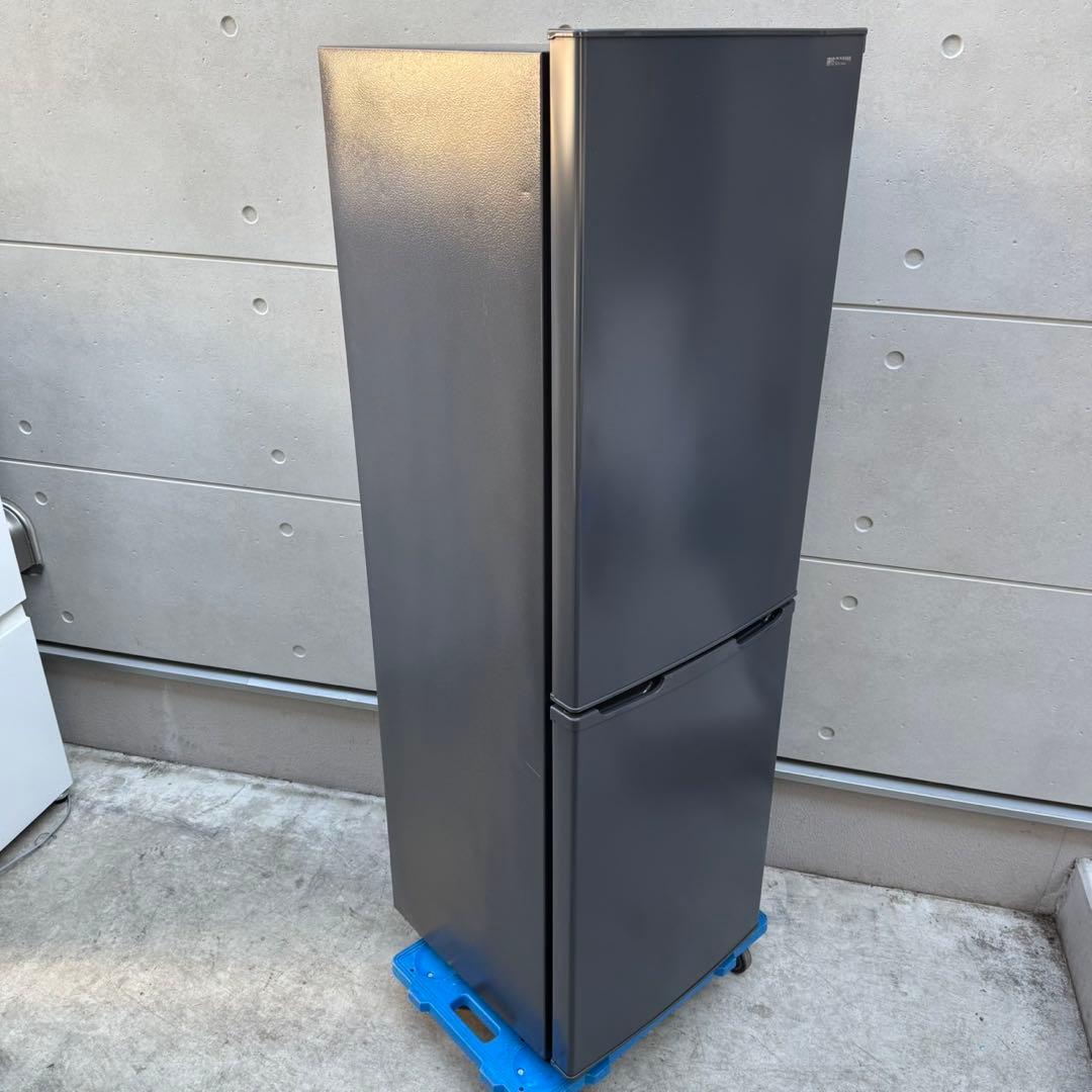 137⭐️2021年製★アイリスオーヤマ　冷蔵庫　ブラック　黒　一人暮らし
