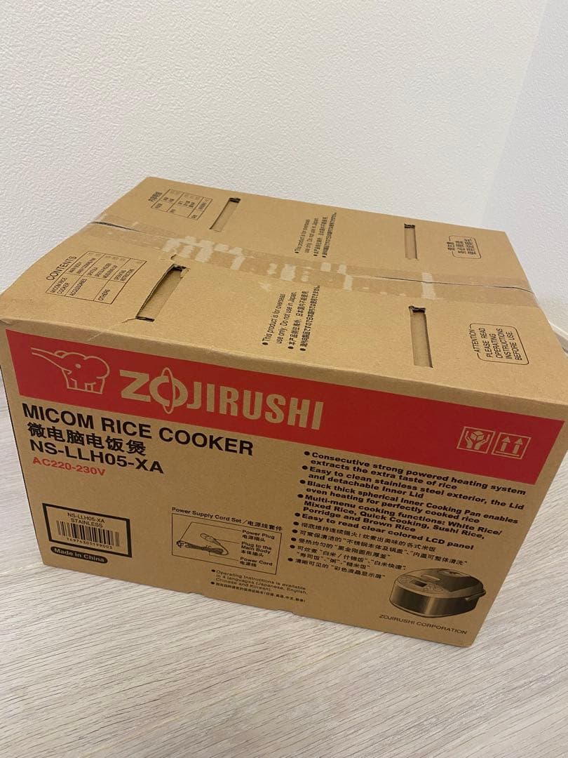 【新品未開封】象印 海外向けマイコン炊飯器 NS-LLH05-XA