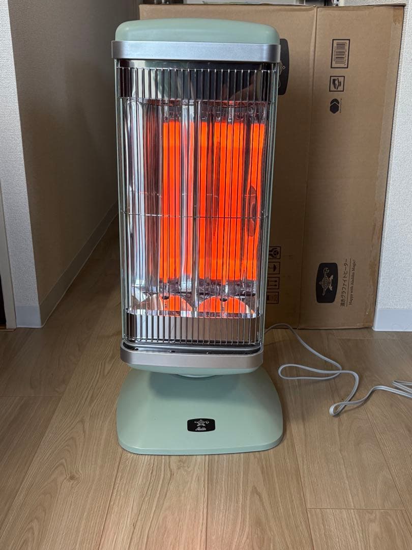 2022年製アラジン電気ストーブ 遠赤グラファイトeヒーター出荷日2025年1月