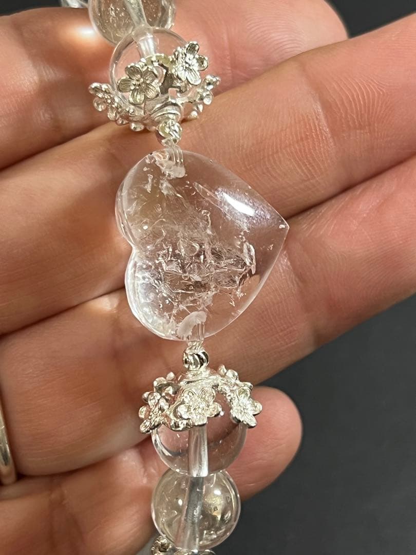 さかい‼️ハートの水入水晶とホワイトトパーズのブレスレット