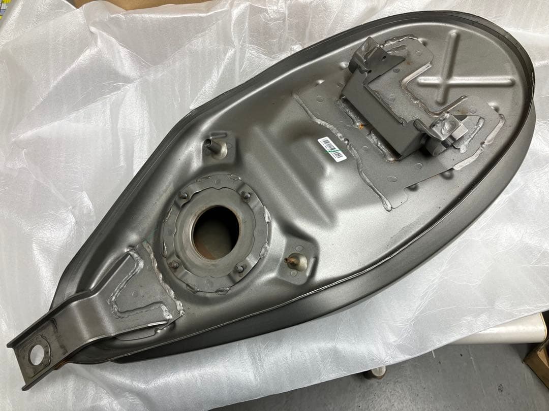 k*5様 HONDA レブル250タンク グレー