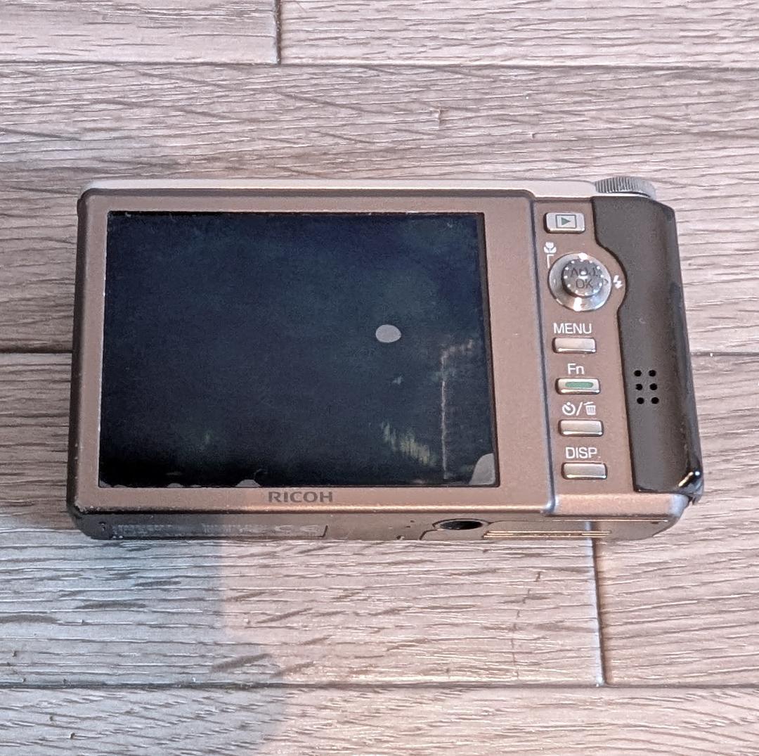 【完動品】RICOH R10 デジタルカメラ 4GBメモリーカード付き