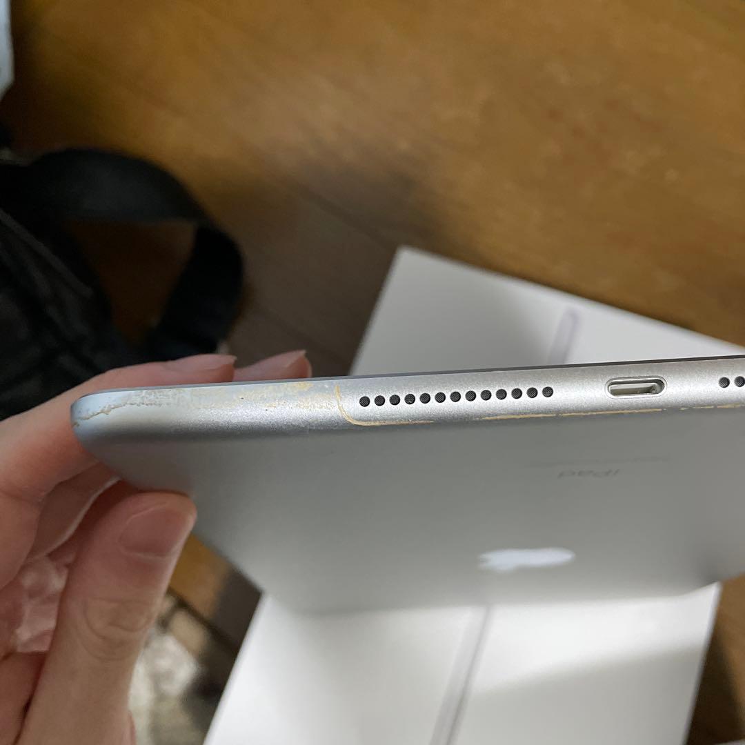 iPad 第6世代　　機能不良なし。動作確認済み