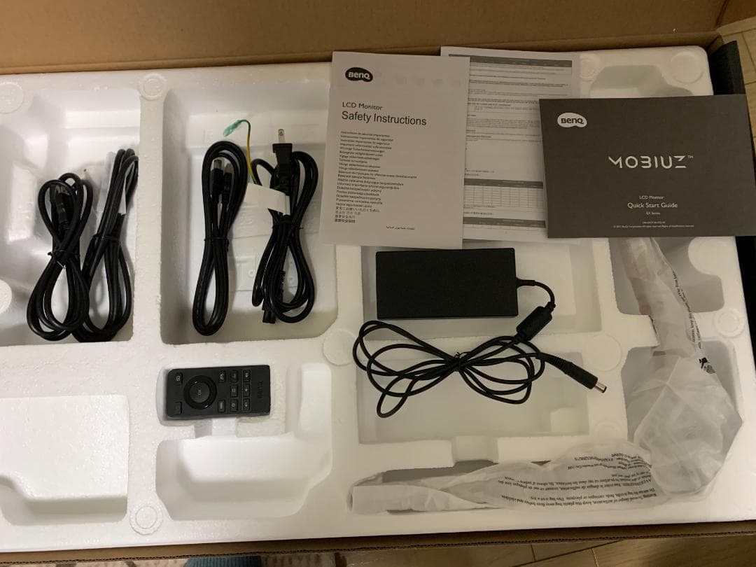 BenQ MOBIUZ EX2710U (ゲーミングモニター 27インチ/4K)