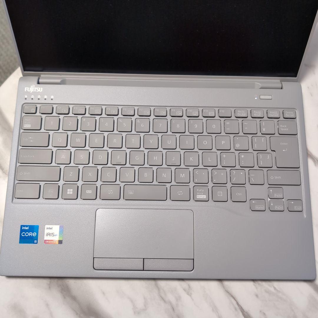 Y*a様 富士通ノートPC 20年製14型軽量 16GBメモリ512GBSSD