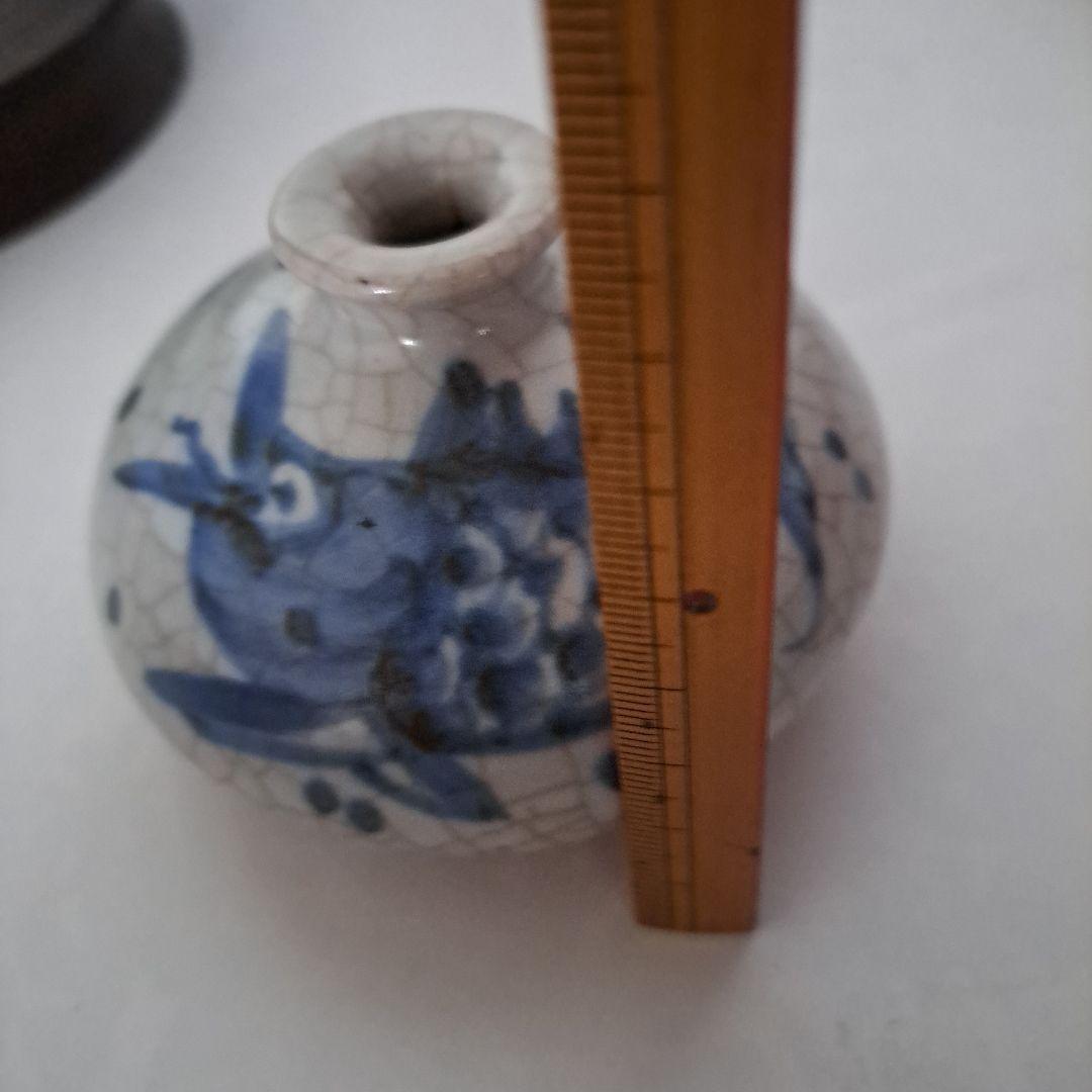 Kan　　江戸中　初期伊万里　　極上油壺　貫入　　縁広型　鯉、トンボ文