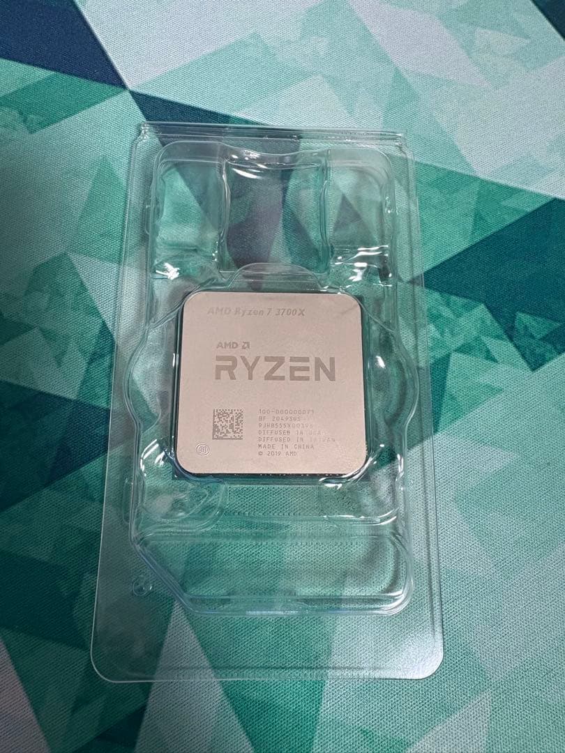 CPU AMD Ryzen 7 3700x AM4