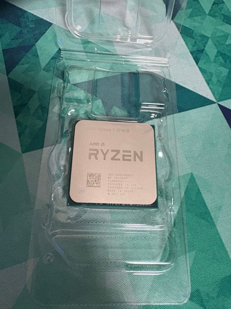 CPU AMD Ryzen 7 3700x AM4