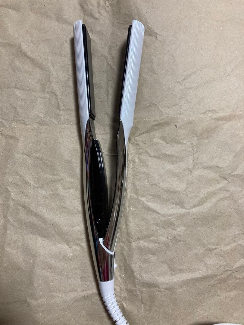 【リファ】ビューテック ストレートアイロン RE-AC02Aホワイト