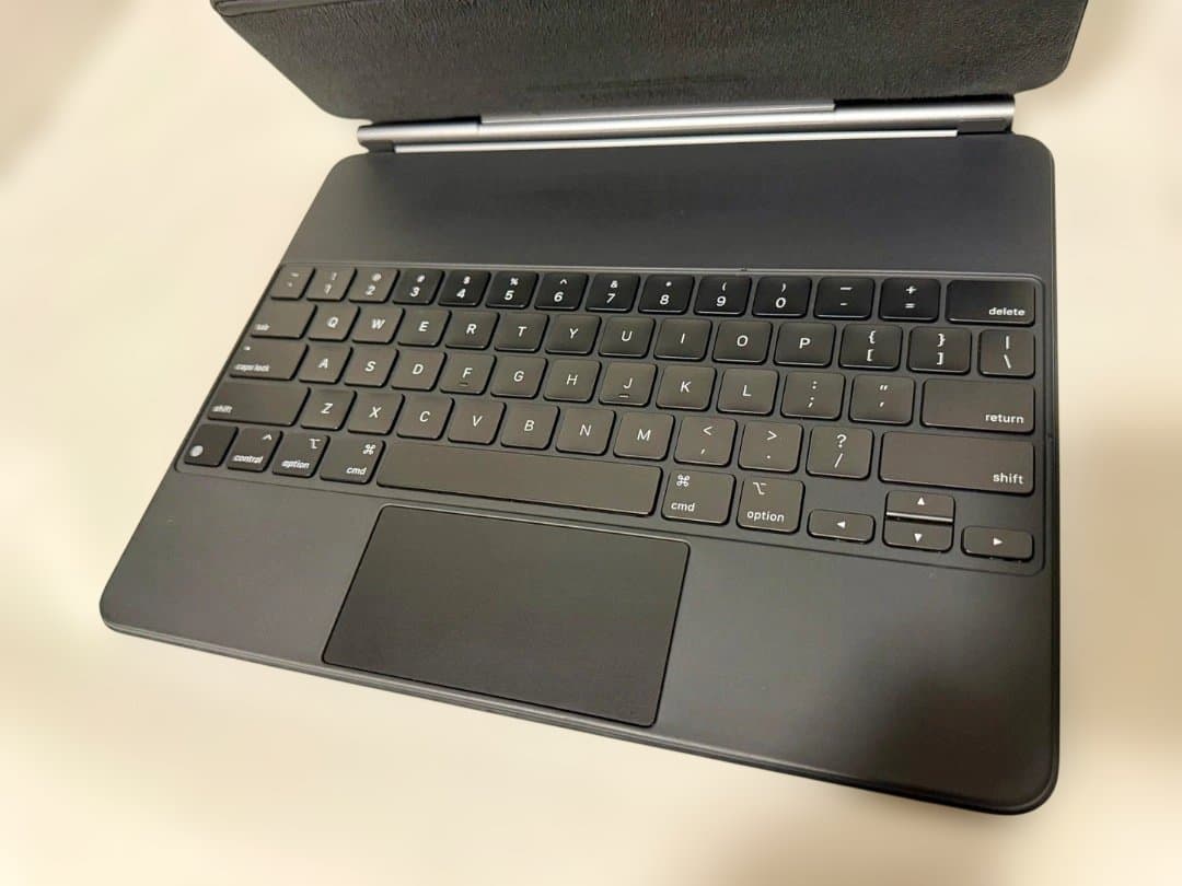 iPad Pro (12.9インチ) 第4世代 512GB 純正キーボード