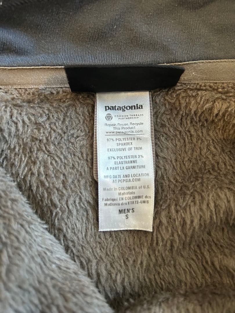 patagonia フリースジャケット グレー