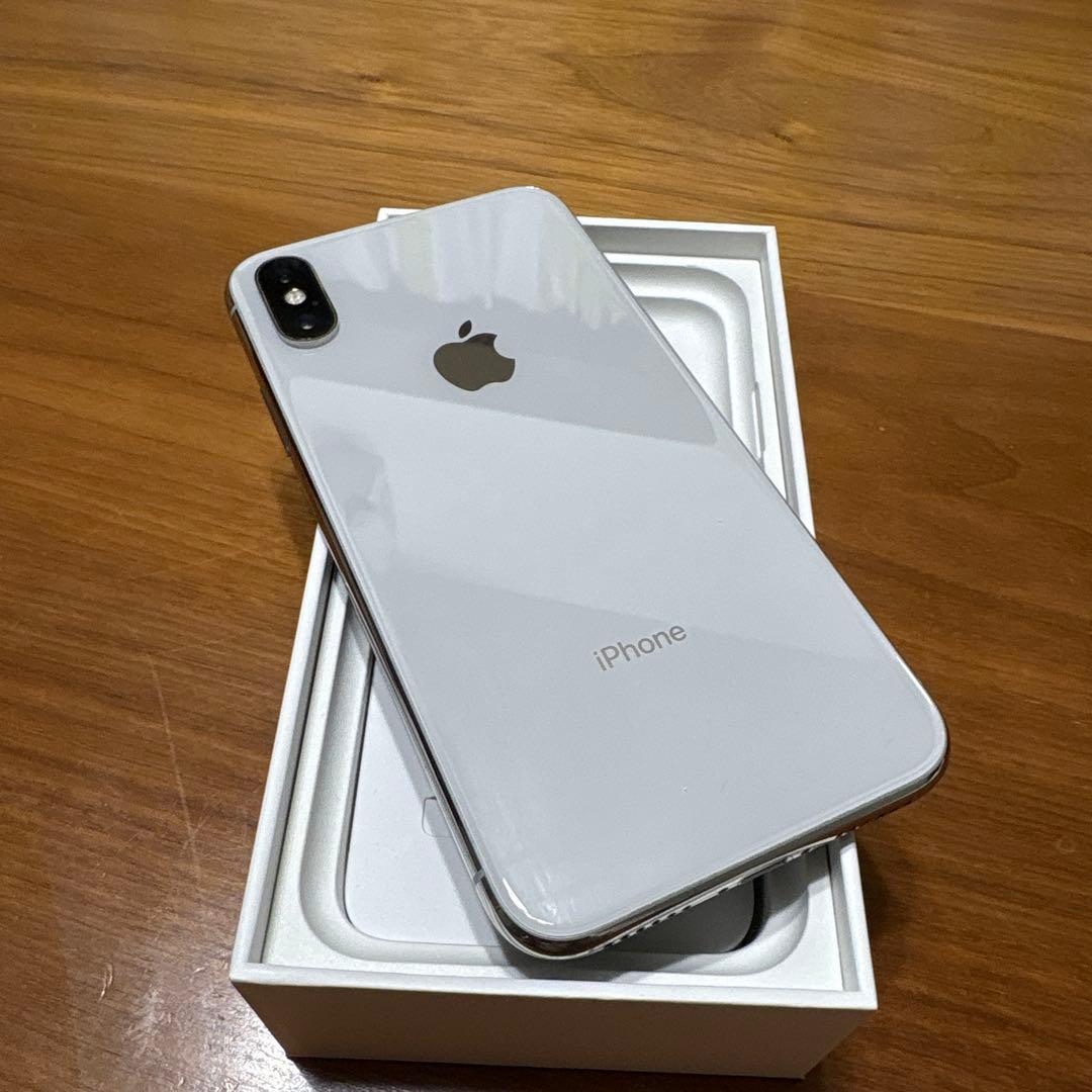 Apple iPhone X 256GB シルバー 本体