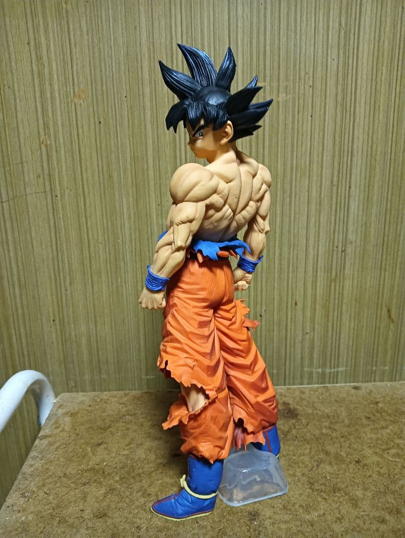 EXTREME SAIYAN ラストワン賞 孫悟空 身勝手の極意 フィギュア