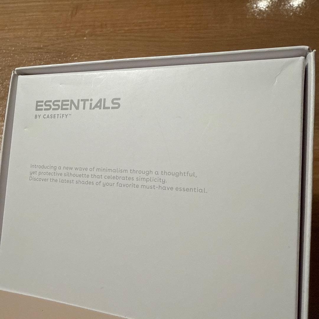 CASETiFY iPhone16Pro ウェーブシリコン　グリップスタンド