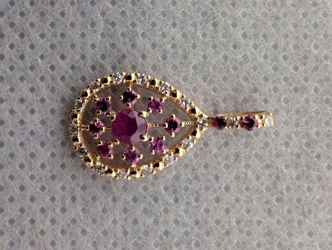 遺品生前整理　K18 ルビーペンダントトップ