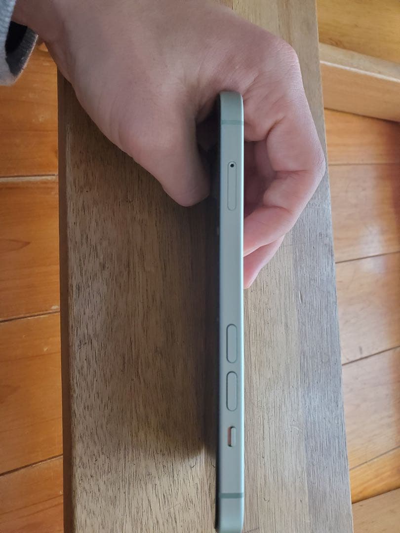 スマートフォン本体 iPhone15 256GB