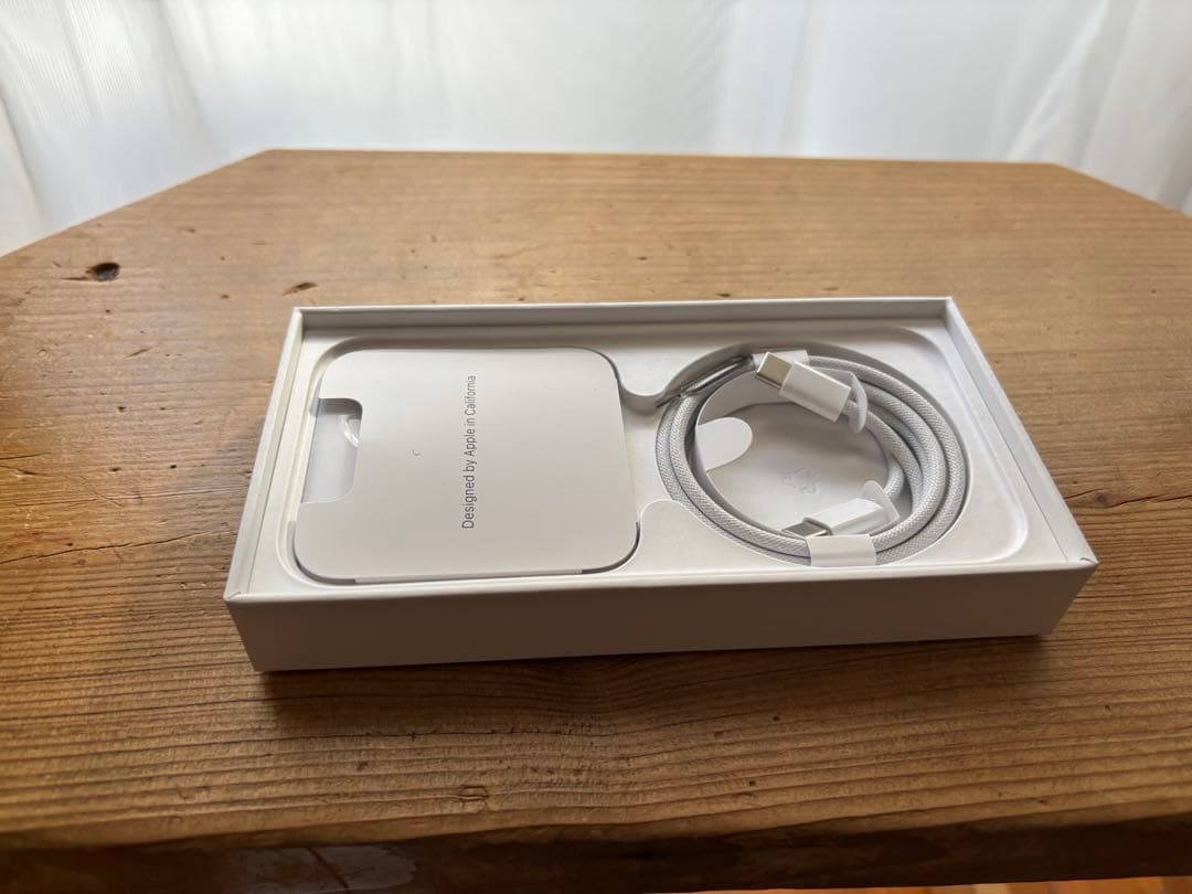 スマートフォン本体 iPhone15 256GB