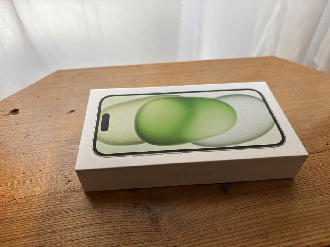 スマートフォン本体 iPhone15 256GB