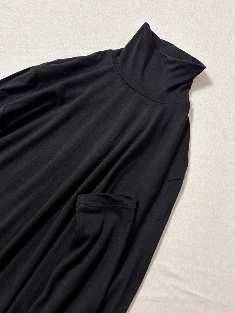 人気SHE TOKYO Norah ノラ インナー　ハイネック シートウキョウ