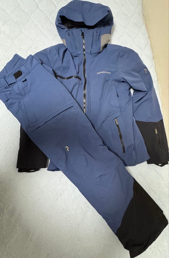 値下　美品　ピークパフォーマンス 綿入　ブルーシャドウＭ