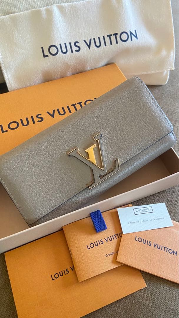 LOUIS VUITTON ベージュ　長財布　ポルトフォイユ・カプシーヌ