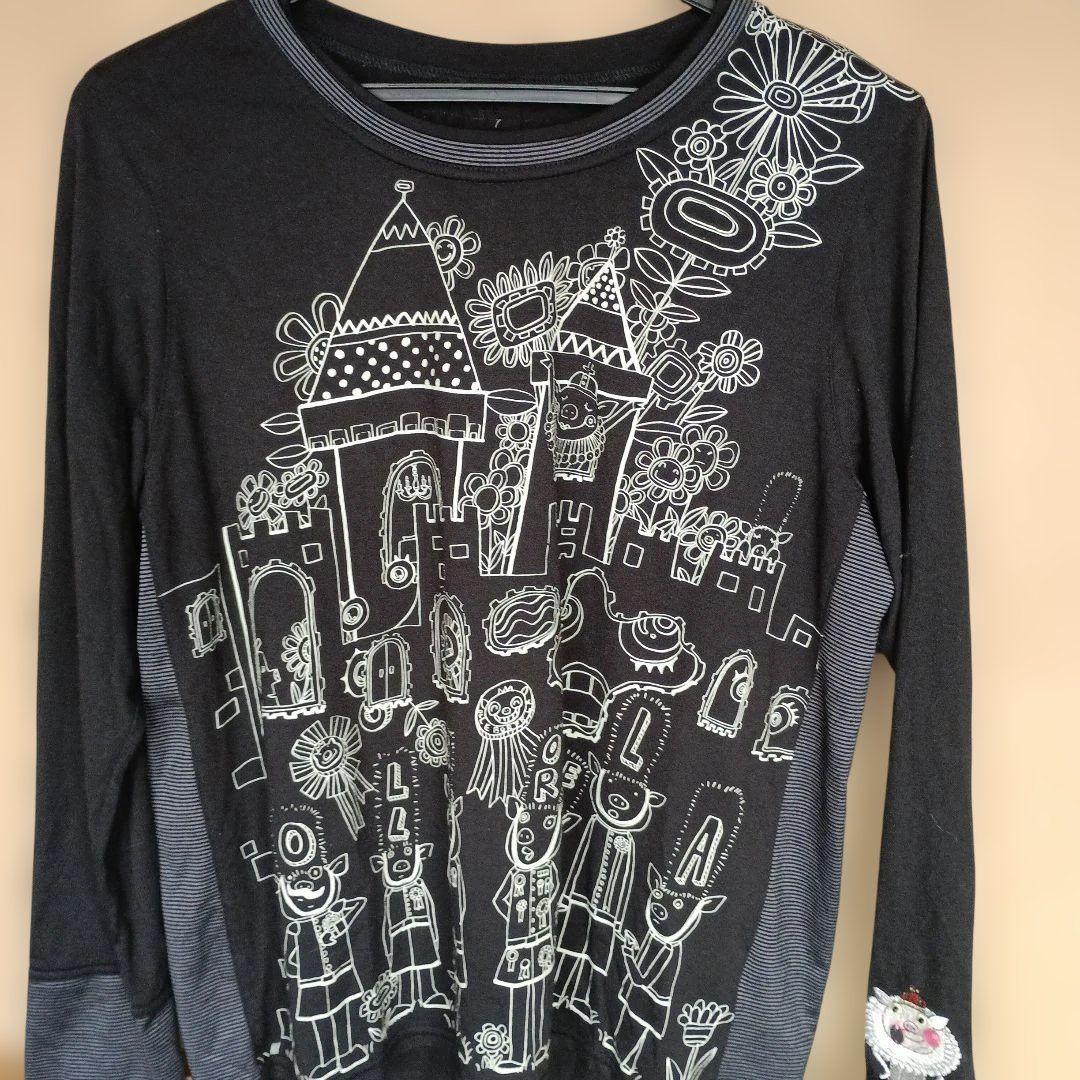 長袖Tシャツ 黒地 白イラスト