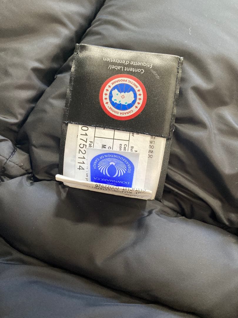 カナダグース　ダウンベスト