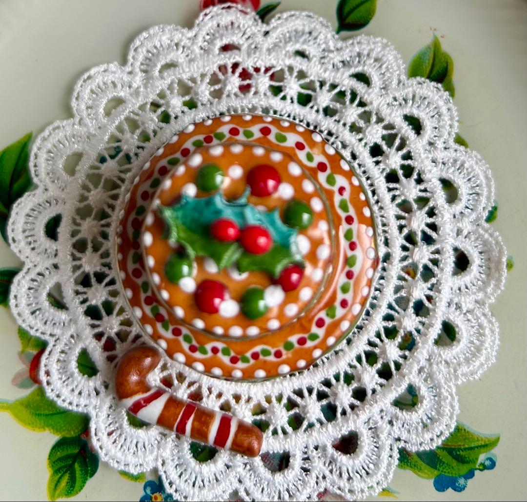 希少品リモージュボックス　クリスマスケーキ　ヴィンテージステッキ型キャンディ付き