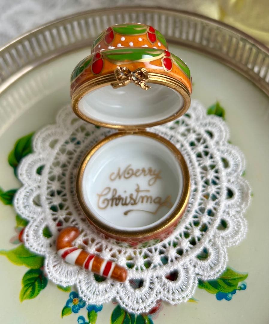 希少品リモージュボックス　クリスマスケーキ　ヴィンテージステッキ型キャンディ付き