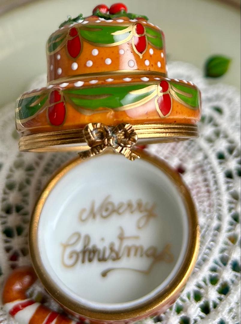 希少品リモージュボックス　クリスマスケーキ　ヴィンテージステッキ型キャンディ付き