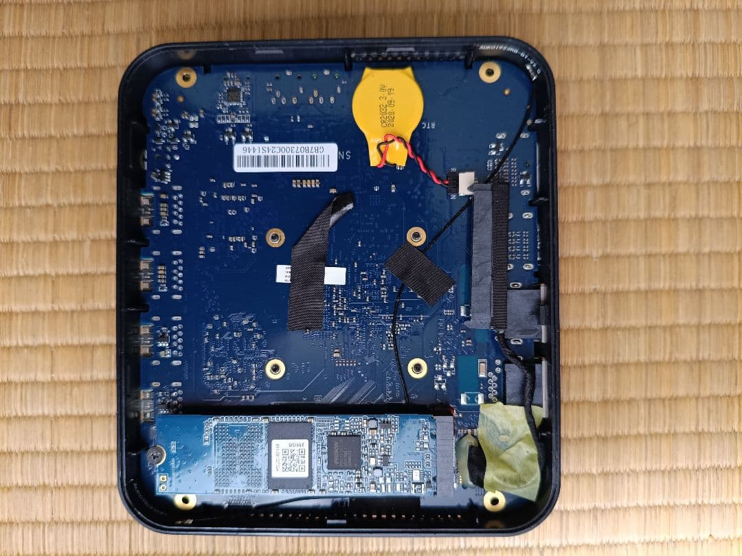 MINIS FORUM ミニPC ブラック 本体と付属品