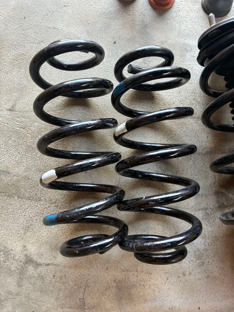 ヴェルファイア20系純正サスペンション