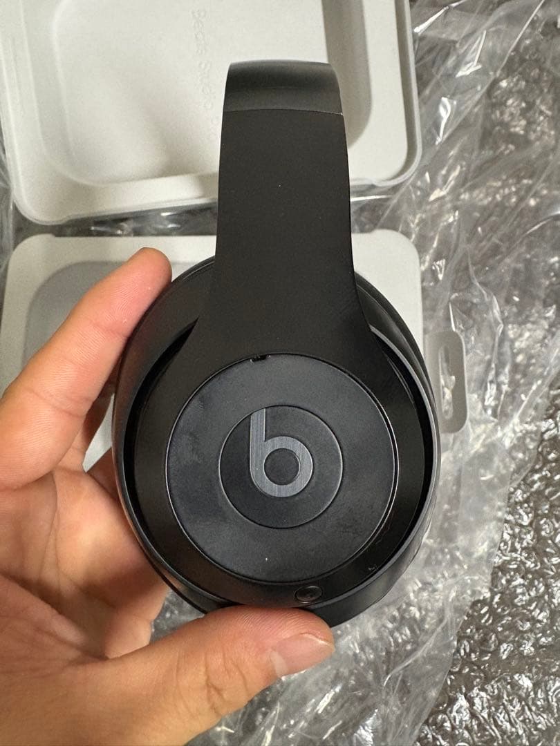 Beats Studio proワイヤレスヘッドフォン ブラック ケース付き