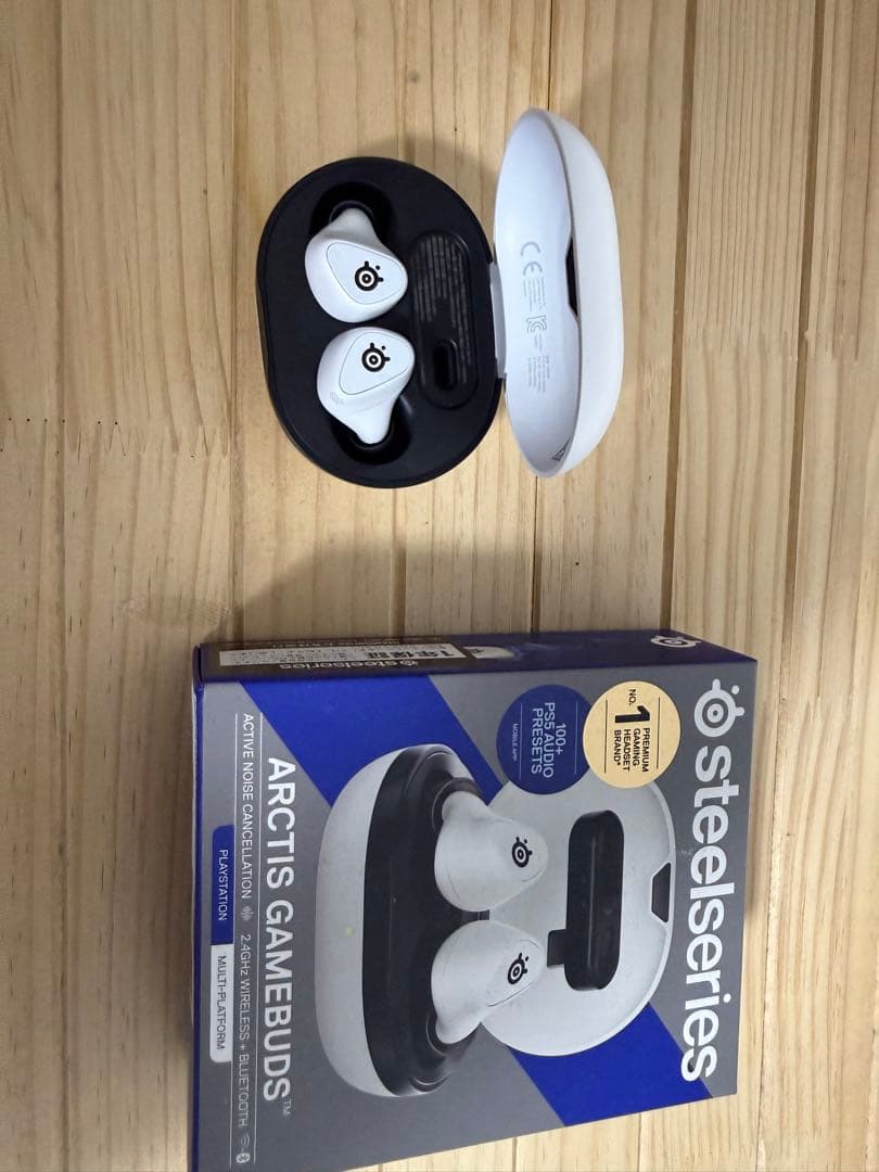 イヤホン steelseries arctis gamebuds