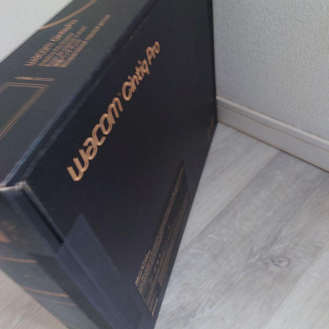 Wacom Cintiq Pro 17 本体