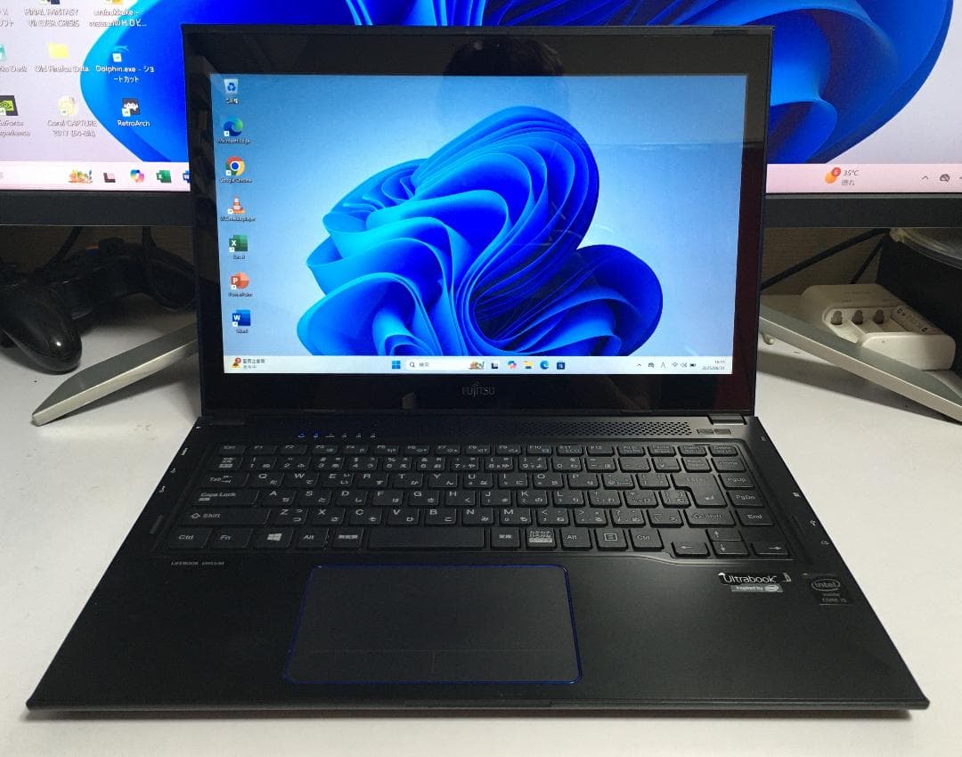 富士通 LIFEBOOK UH55/M Windows11