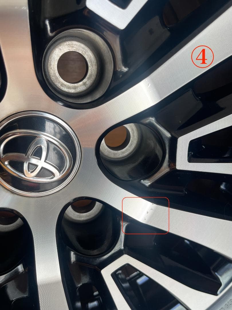 galetteさん専用 グランエース ホイール＆スタッドレスタイヤ4本セット中古