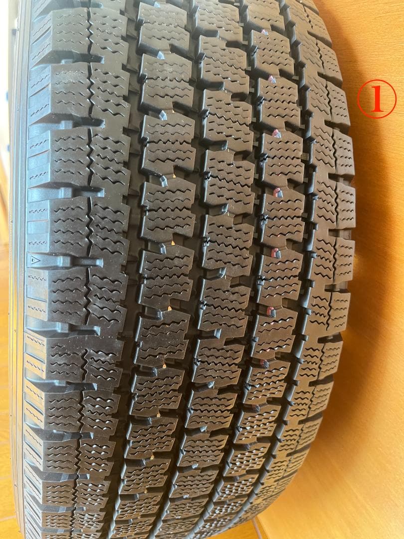 galetteさん専用 グランエース ホイール＆スタッドレスタイヤ4本セット中古