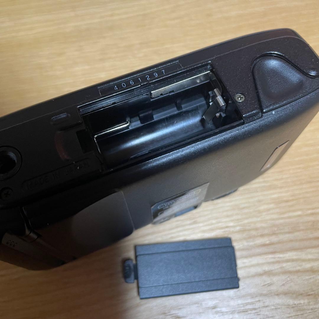 【完全動作品】　ニコン Nikon AF600 コンパクトフィルムカメラ　単焦点