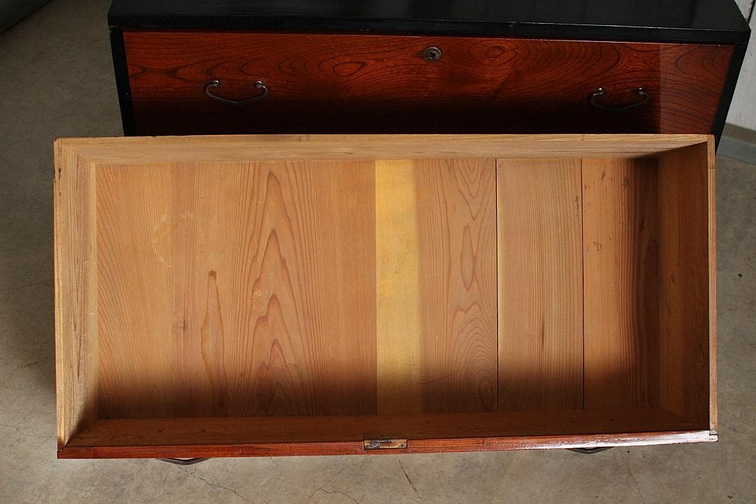 前欅の箪笥　2段　引き出し　タンス　収納　古家具　古民家　時代家具